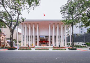 NHÀ HÁT HỒ GƯƠM