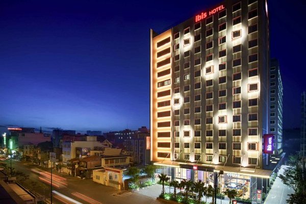 IBIS 5* HOTEL