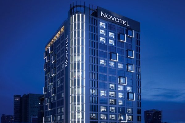 Novotel Thaiha Hotel